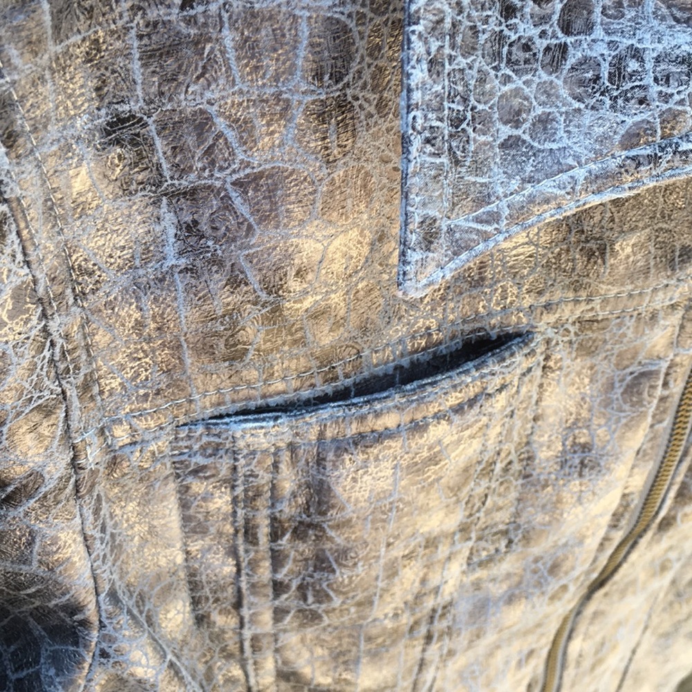 Ruby Rd Snakeskin Jacket - Picture 2 of 12